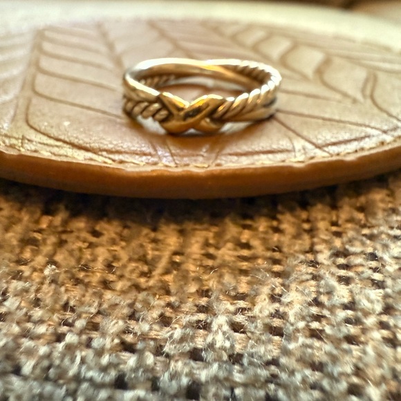 David Yurman Petite X Ring with 18k Yellow Gold - Picture 5 of 5